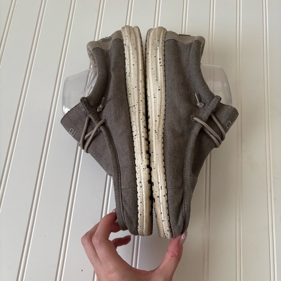 Hey Dude | Men's Wally Slip On Shoe Chambray Sepia Brown Size 13 - Picture 4 of 9